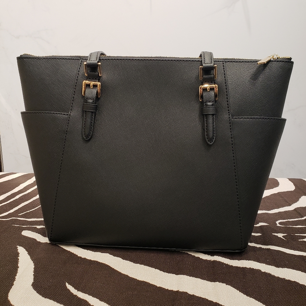 FREE SHIPPING Michael Kors Charlotte Large Tote - Picture 2 of 8